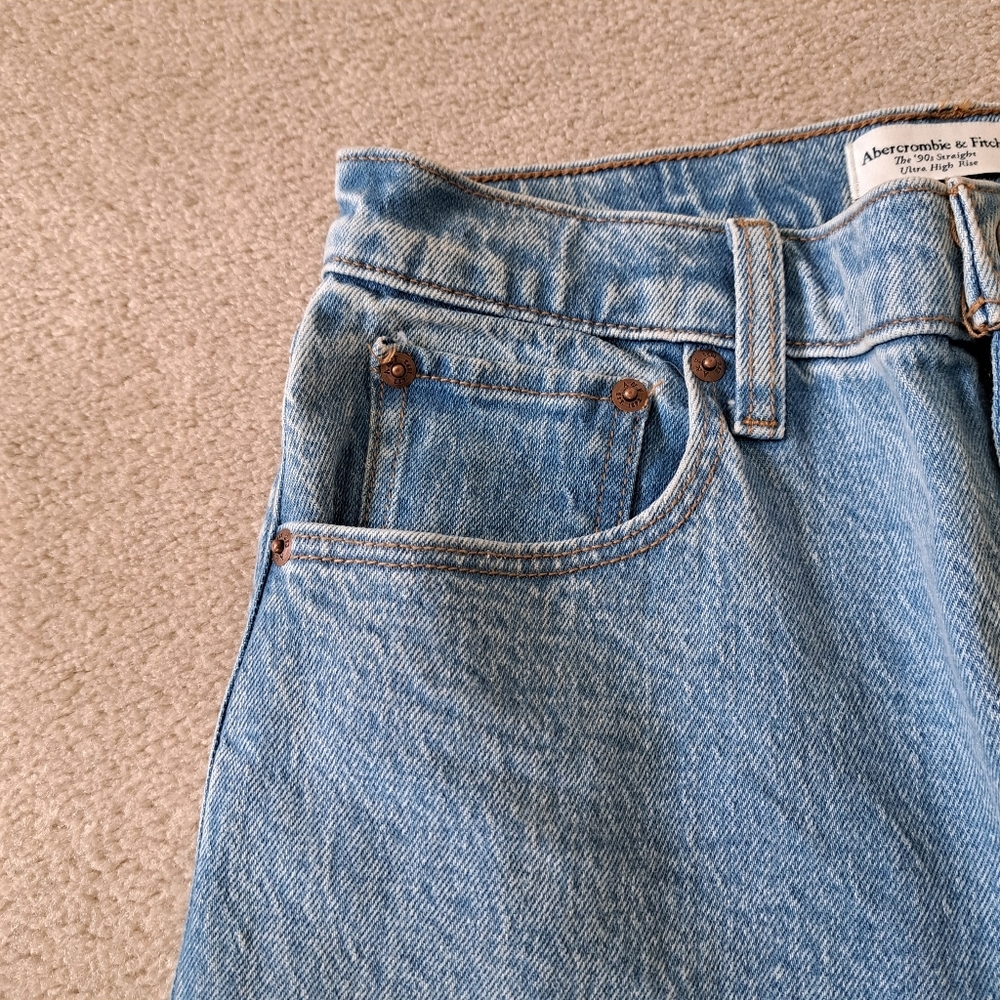 Abercrombie & Fitch Denim 90s Straight Ultra High Rise Jeans Blue Size 27 - Picture 4 of 16